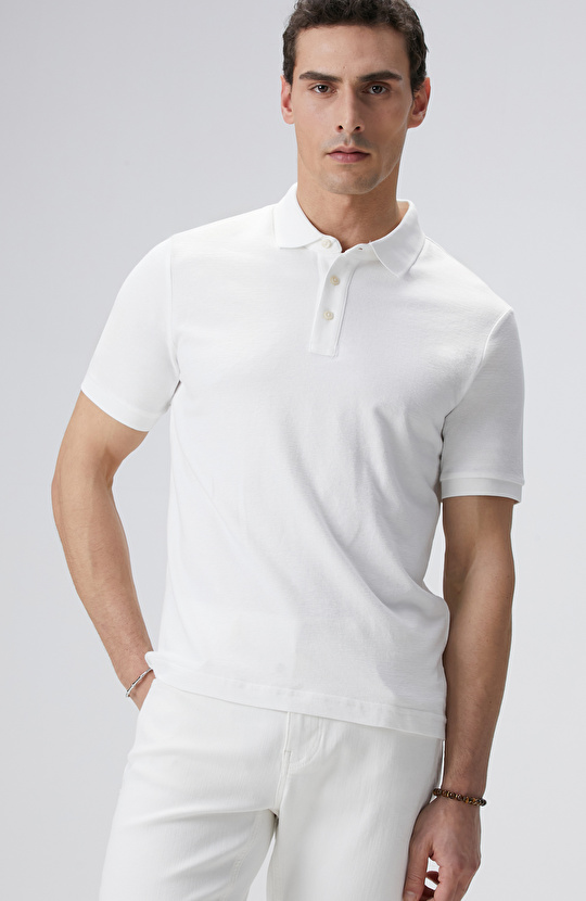 Kırık Beyaz Polo Yaka T-shirt