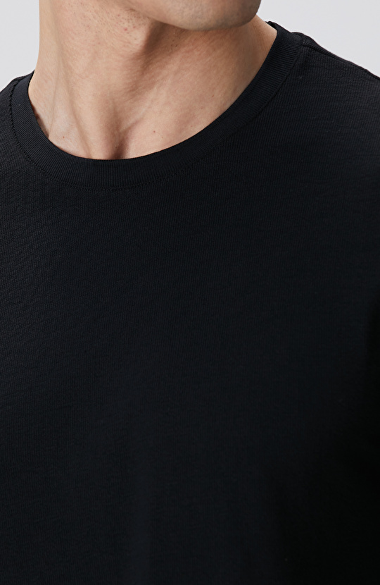 Siyah T-shirt