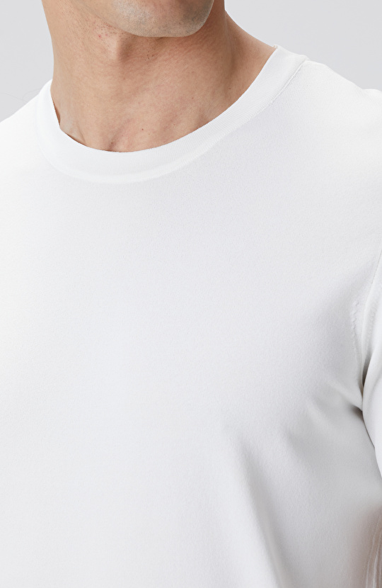 Kırık Beyaz Triko Kazak