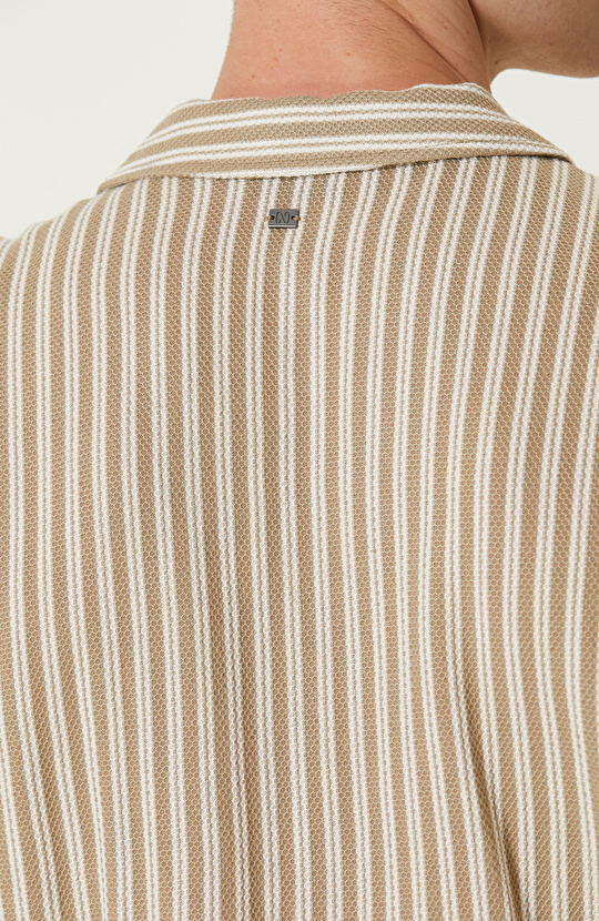 Vizon Kırık Beyaz Çizgili Gömlek