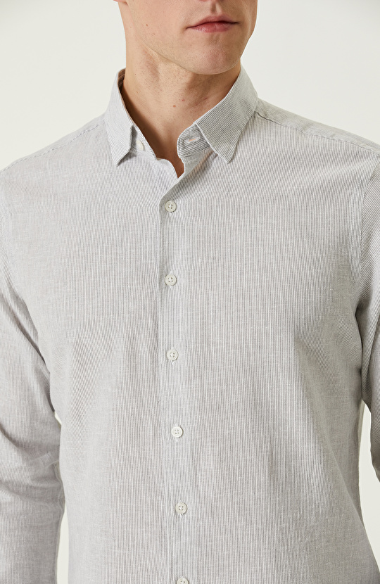 Gri Çizgili Keten Karışımlı Gömlek