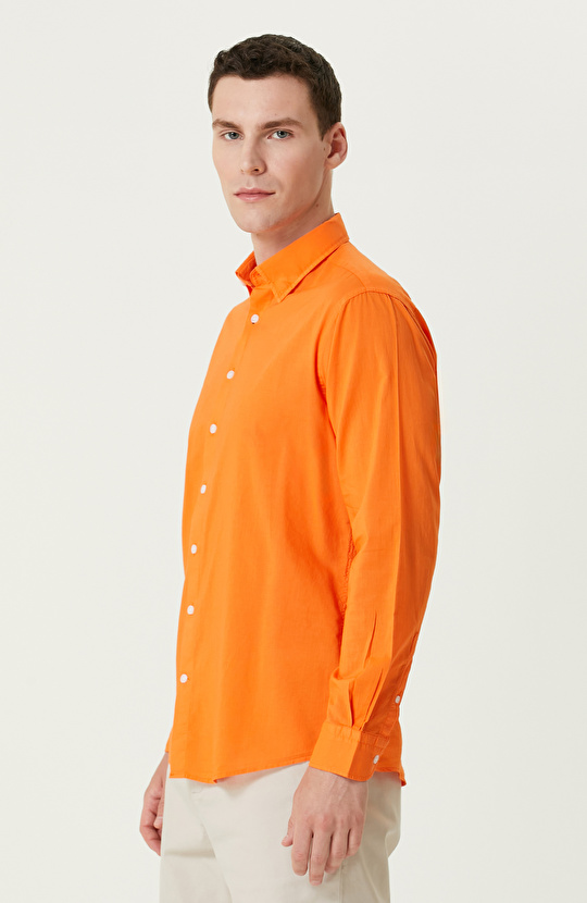 Turuncu Gömlek