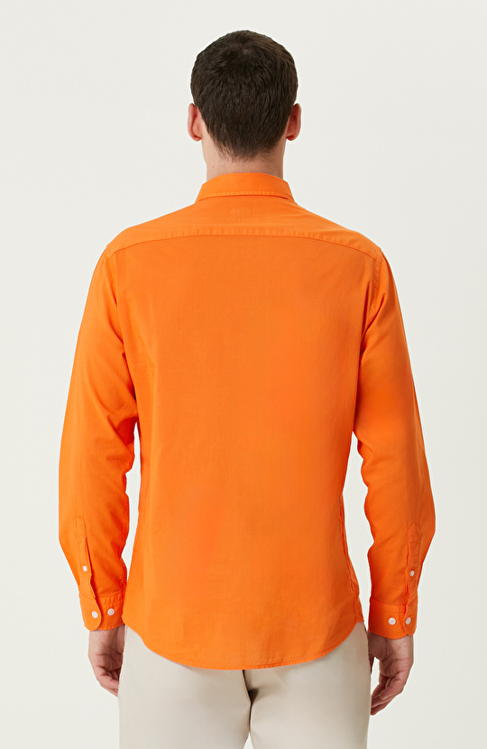 Turuncu Gömlek