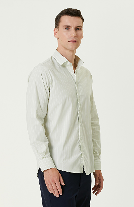 Yeşil Çizgi Desenli Gömlek