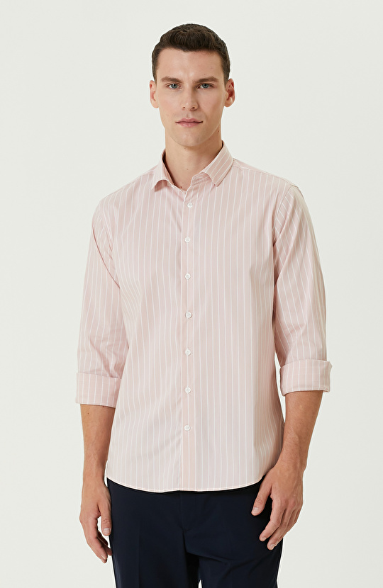 Pembe Çizgi Desenli Gömlek Pembe Çizgi Desenli Gömlek