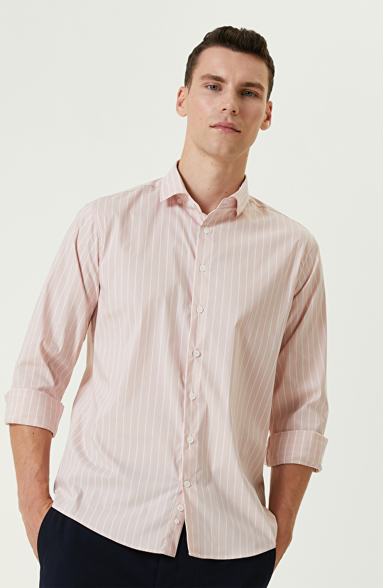 Pembe Çizgi Desenli Gömlek