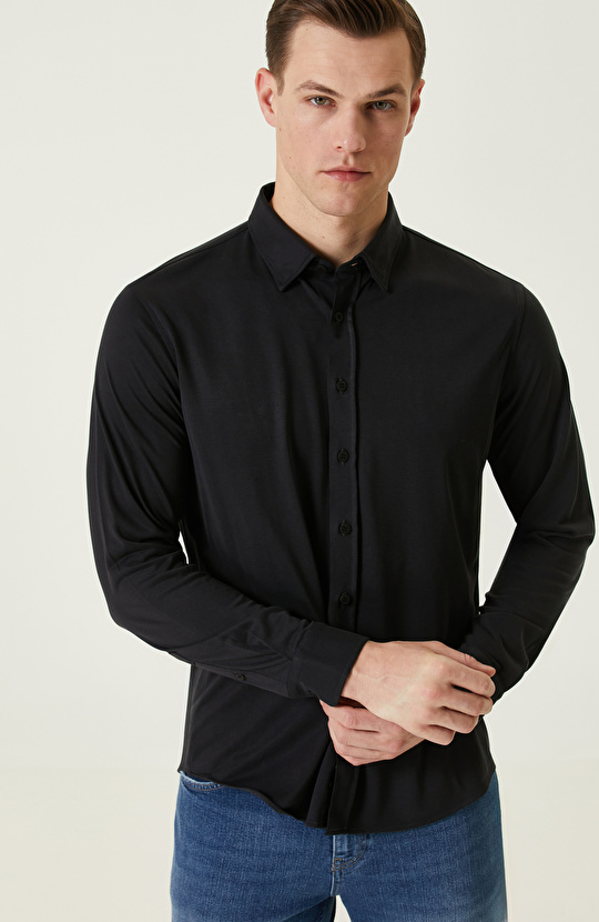 Black Shirt