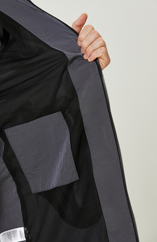 Koyu Gri Kapüşonlu Pardesü