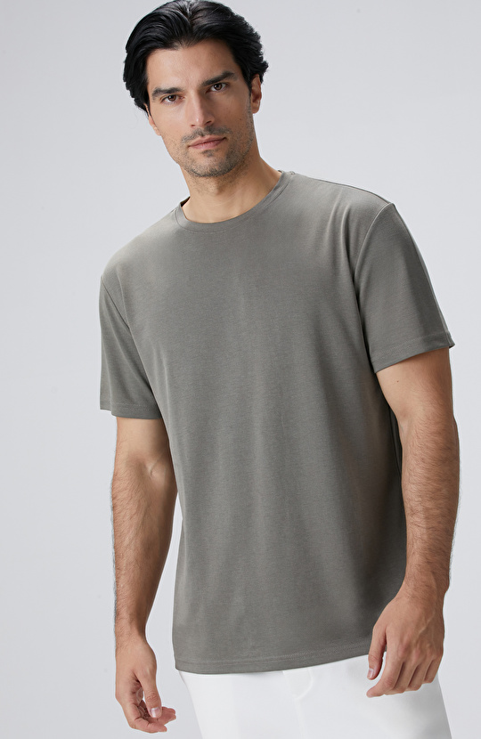 Haki Basic T-shirt