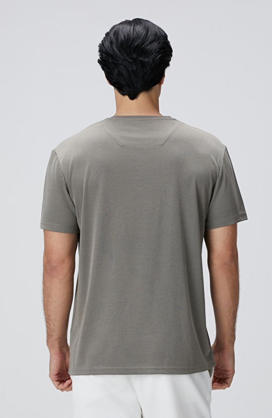 Haki Basic T-shirt