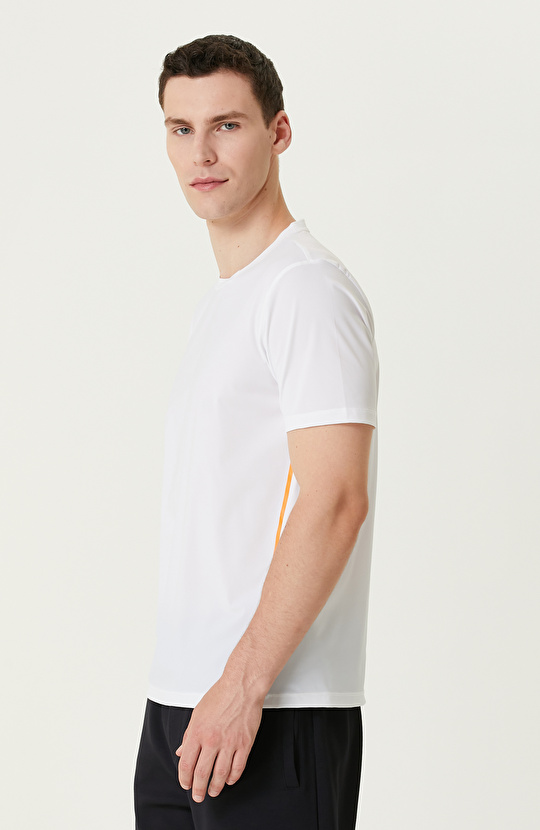 N-Tech Kırık Beyaz T-shirt