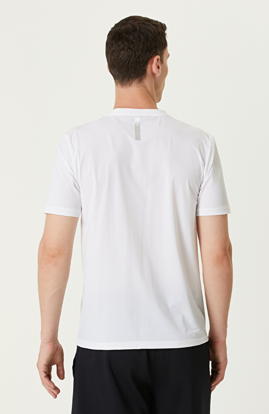 N-Tech Kırık Beyaz T-shirt