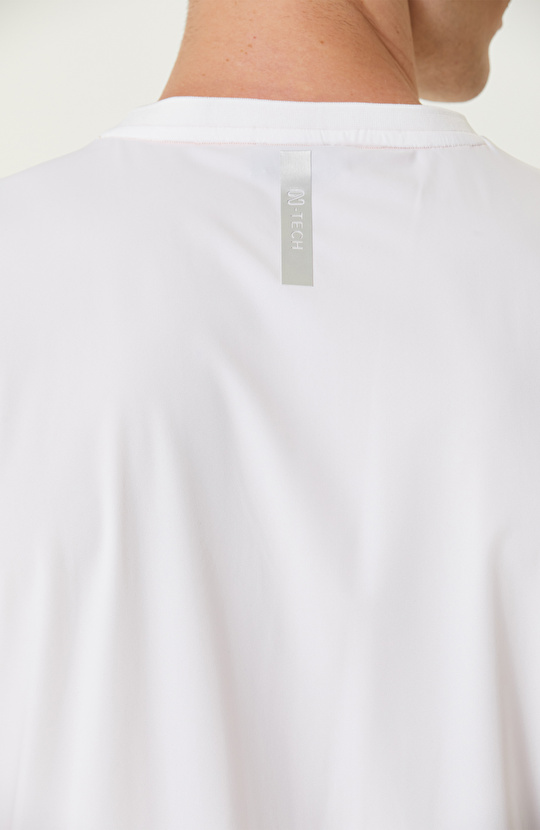 N-Tech Kırık Beyaz T-shirt