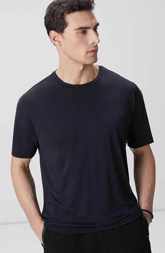 Siyah T-shirt