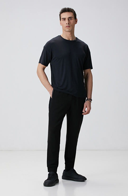 Siyah T-shirt