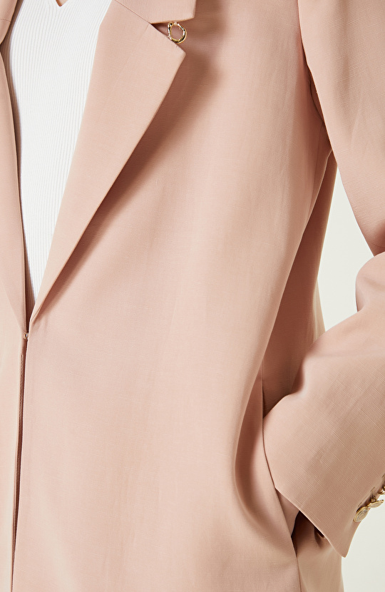 Nude Yakası Aksesuarlı Blazer Ceket