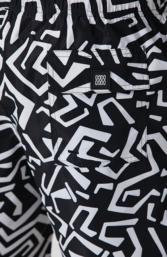 Siyah Beyaz Desenli Mayo