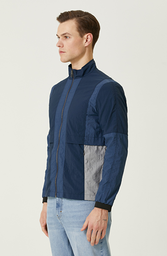 Indigo Mont
