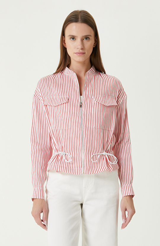 Kırmızı Çizgili Mont