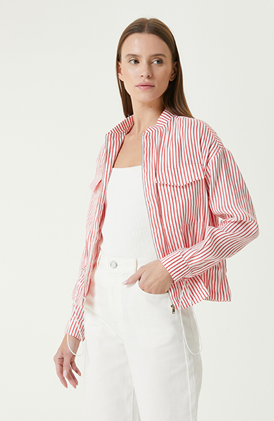 Kırmızı Çizgili Mont