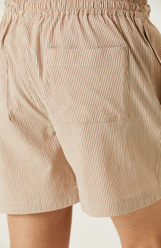 Bej Çizgili Şort