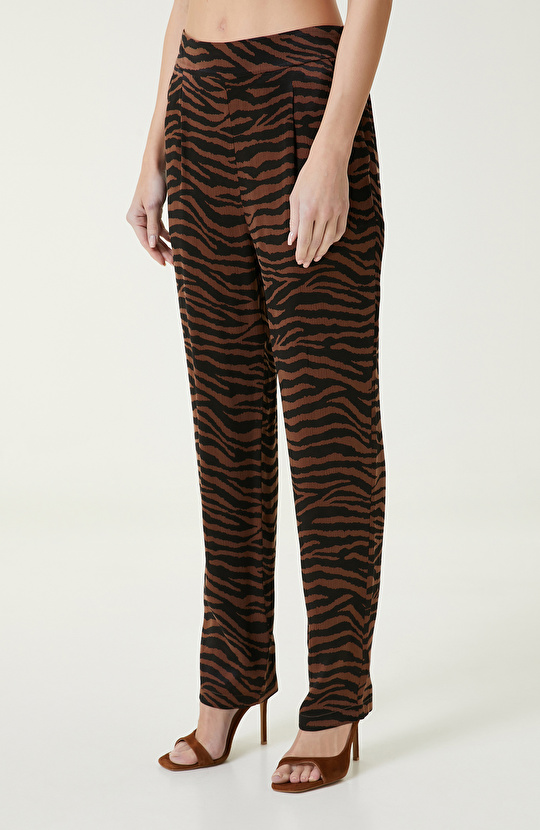 Kahverengi Zebra Desenli Pantolon
