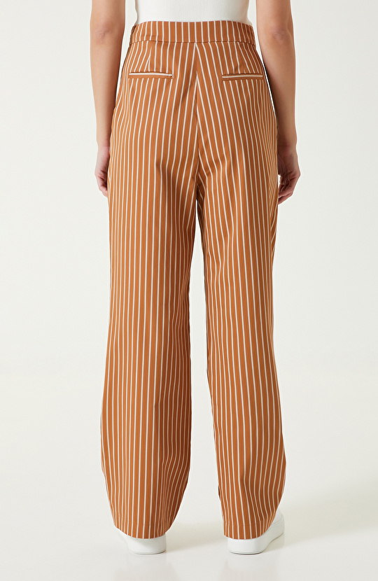 Karamel Çizgili Pantolon
