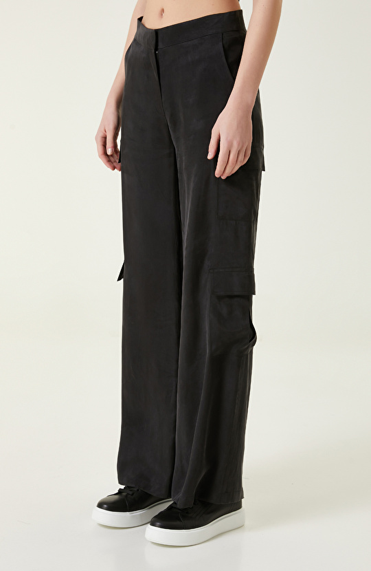 Siyah Kargo Cepli Pantolon