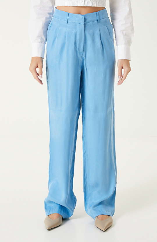 Açık Mavi Pantolon