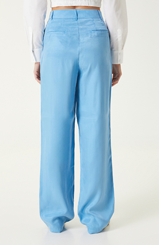 Açık Mavi Pantolon
