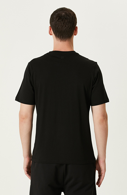 Siyah T-shirt
