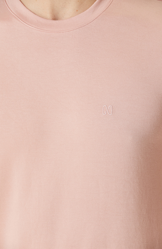 Pembe T-shirt