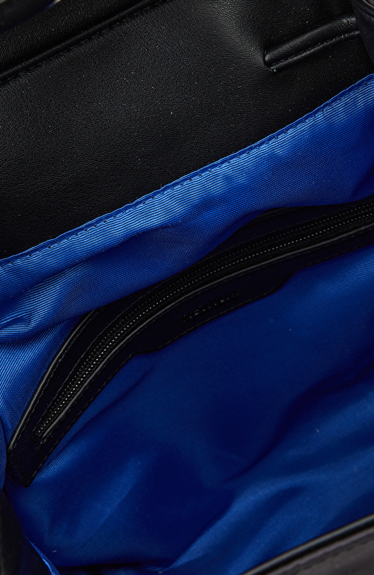 Siyah Kadın Sırt Çantası