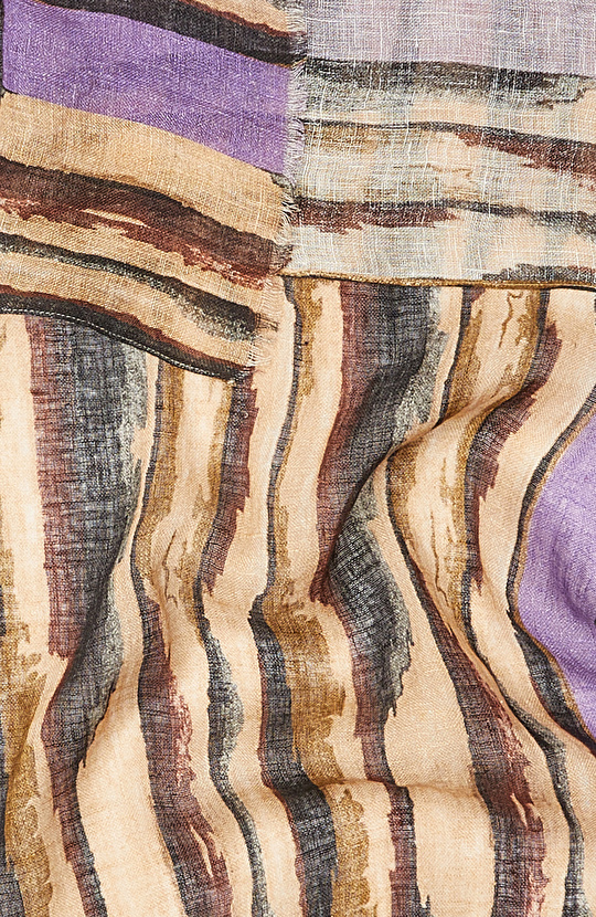 Kahverengi Kadın Sal