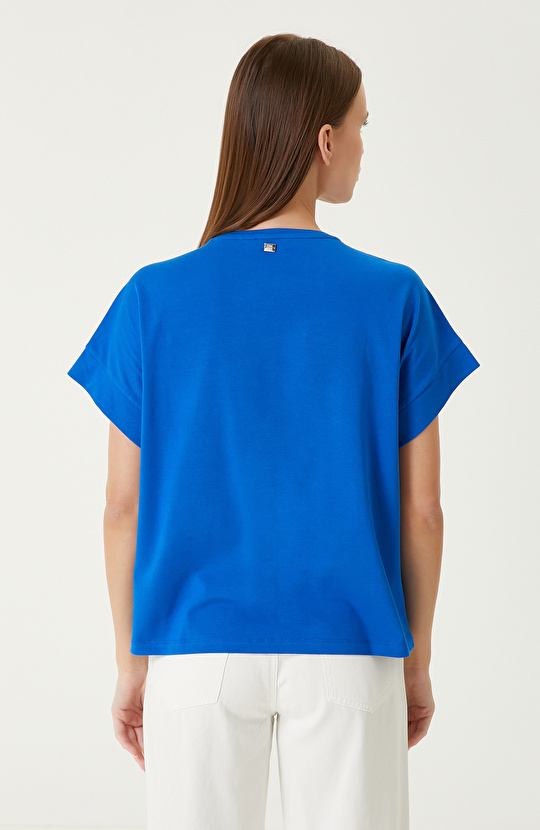 Saks T-shirt