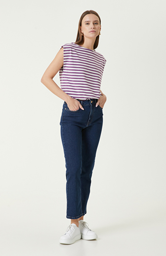 Beyaz Mor Çizgi Desenli T-shirt