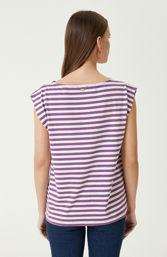 Beyaz Mor Çizgi Desenli T-shirt