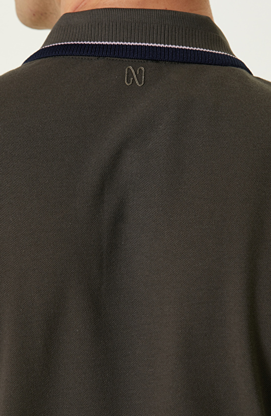 Haki T-shirt