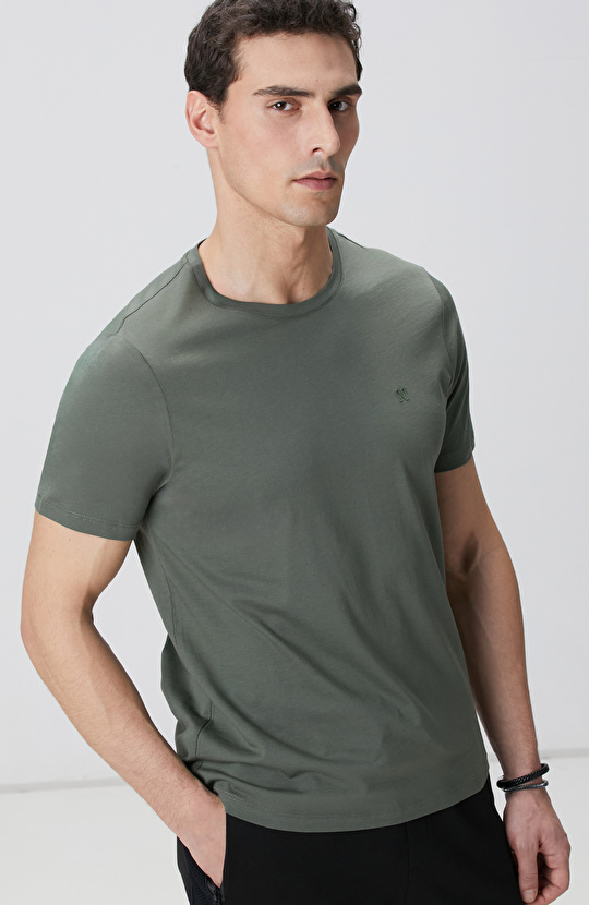 Haki Basic T-shirt