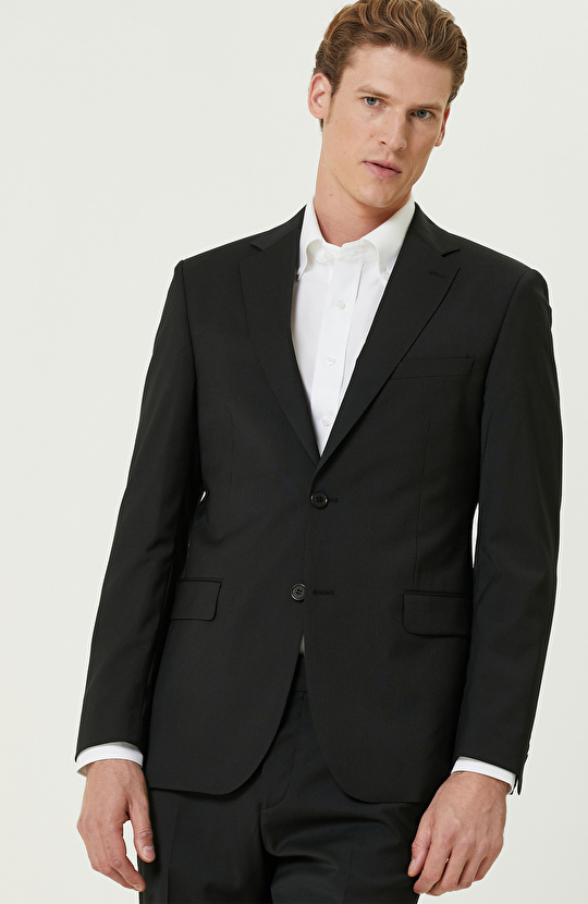 Siyah Yün Karışımlı Çift Yırtmaç Takım Elbise