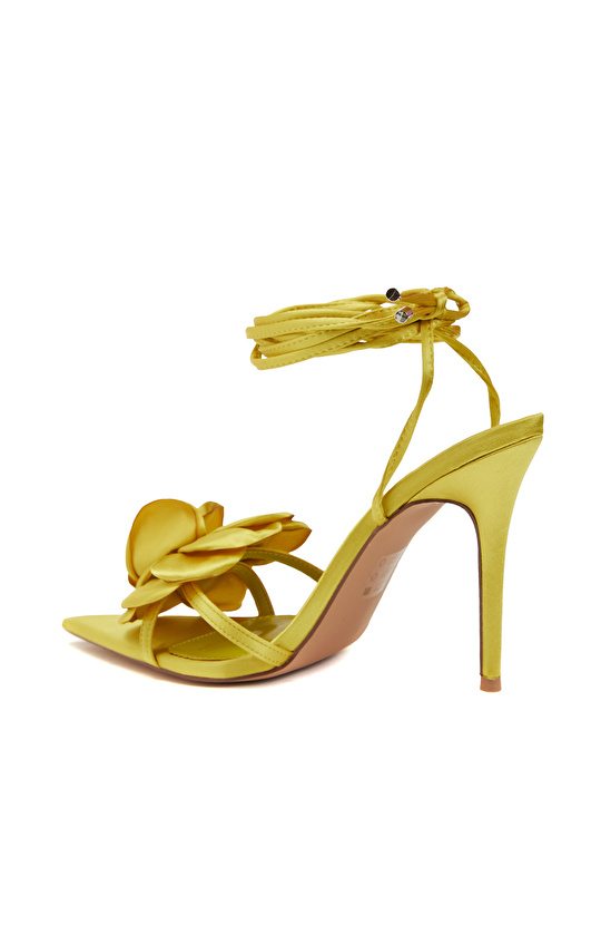 Sarı Kadın Saten Sandalet