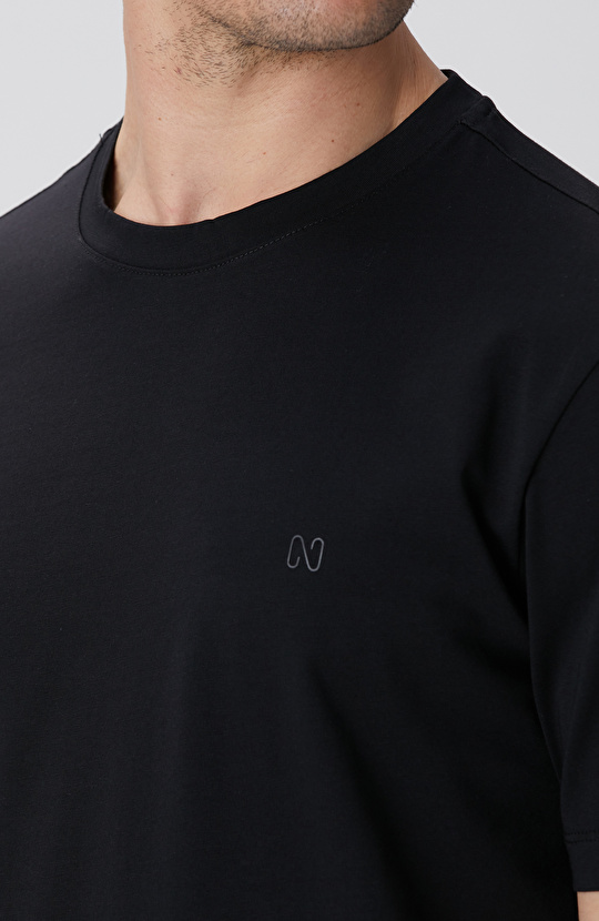 Siyah T-shirt