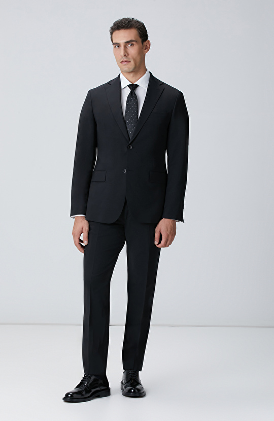 Siyah Yün Karışımlı Takım Elbise