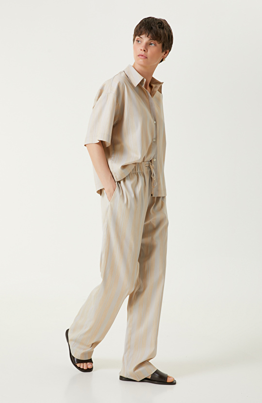 Ekru Bej Çizgili Gömlek