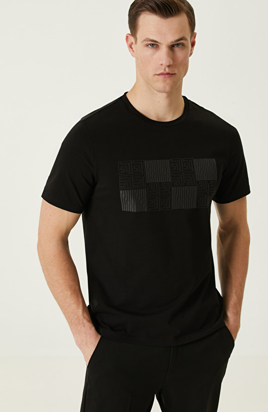 Siyah T-shirt