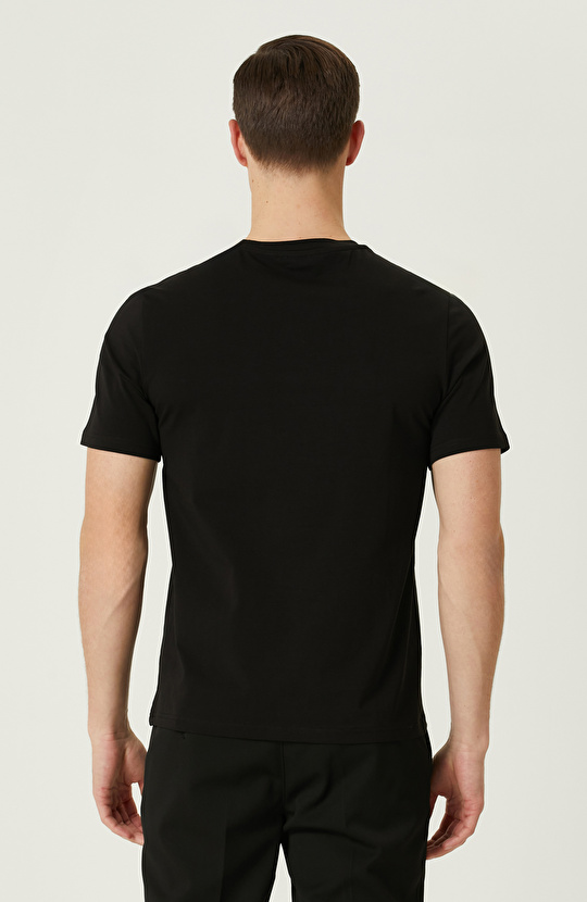Siyah T-shirt