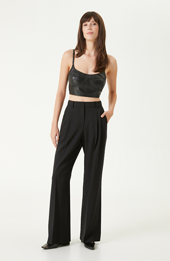 Siyah Deri Büstiyer