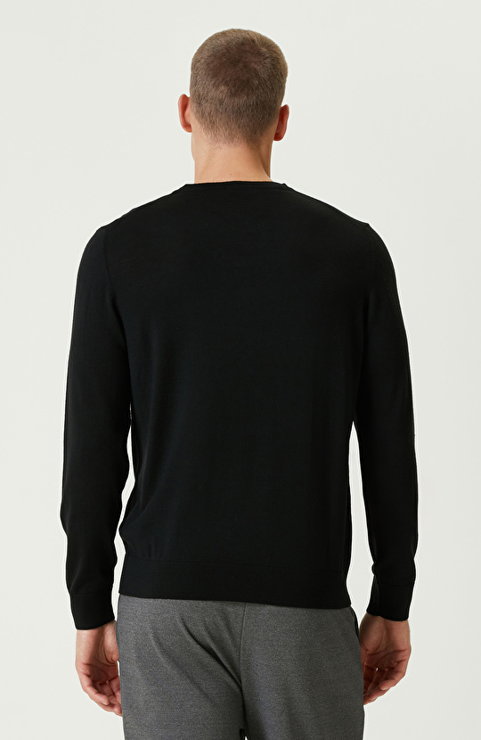 Siyah Yün Karışımlı Triko Kazak