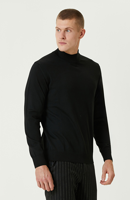 Siyah Yarım Balıkçı Yün Karışımlı Triko Kazak