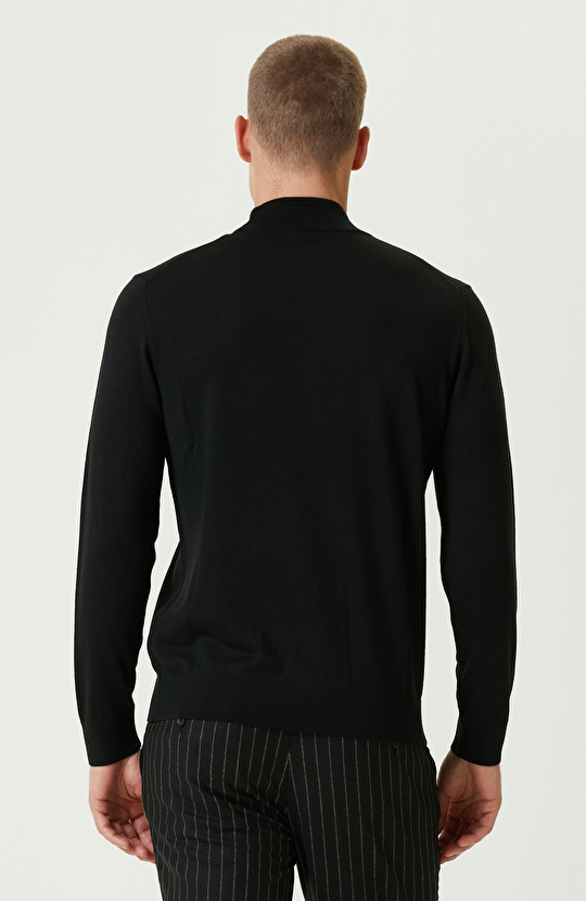 Siyah Yarım Balıkçı Yün Karışımlı Triko Kazak